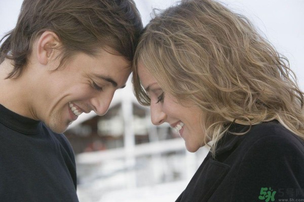 相伴九年Selina将离婚 怎样才能搞好夫妻关系？