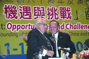 李肇星基辛格惺惺相惜:“我还欠他一顿饭”