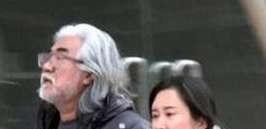 爆张纪中的感情有了新的进展