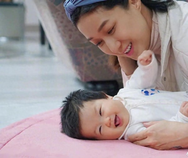 钟嘉欣分享分娩经历