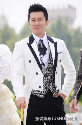 李晨回应与范冰冰恋情:暂时不考虑喜事