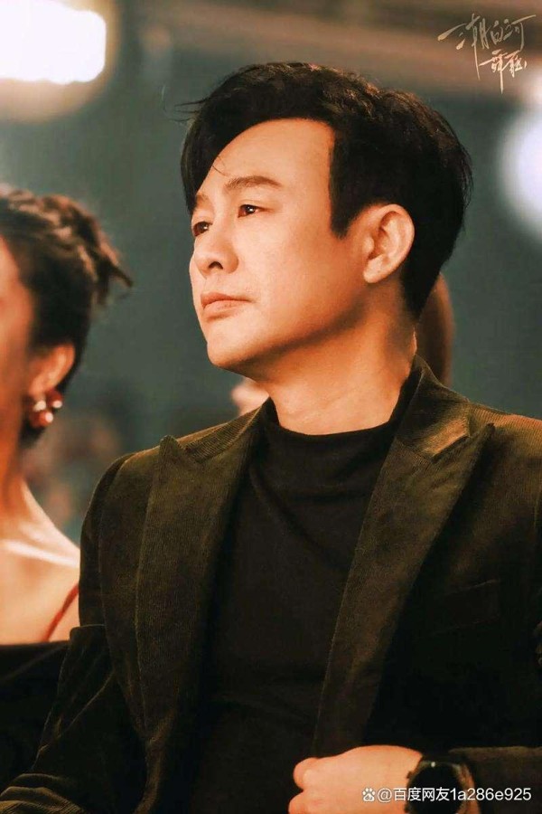 张颂文的反差魅力如何用低调宠粉颠覆明星“距离感”？