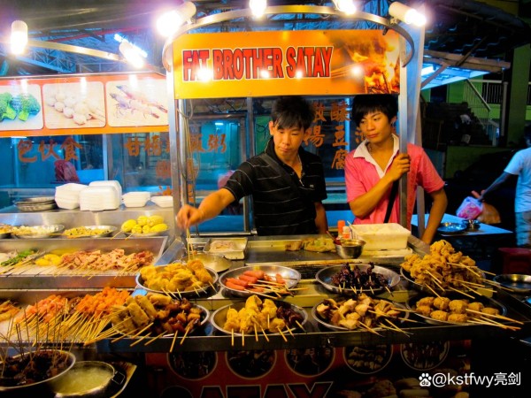 城管爆路边摊内幕:吃的人都是不怕死,黑心商的“花招”难以想象