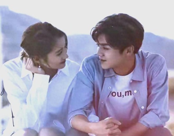 明星恋情背后的真相:为何甜蜜变决裂?