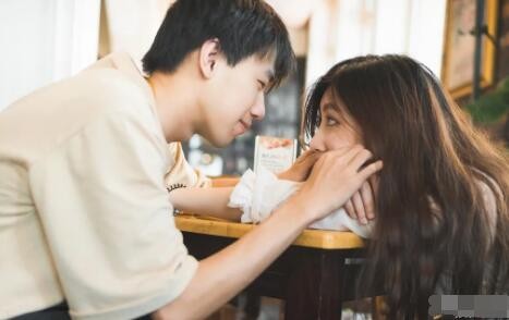 男女之间怎样才算确定恋爱关系?