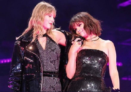 赛琳娜告白霉霉是怎么回事 赛琳娜霉霉为什么不和有什么矛盾