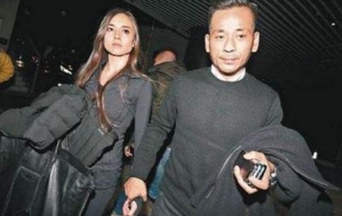 她曾和陈柏霖同居5年,劈腿嫁豪门当生子机器,3年连生四胎奖10亿