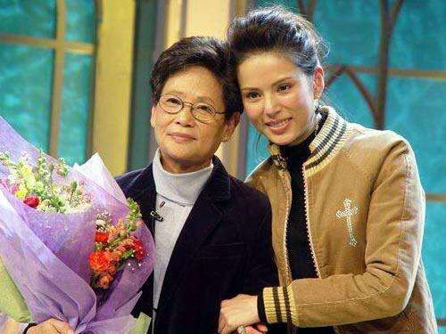 深扒李若彤以往情史和男友郭应泉为什么分手?