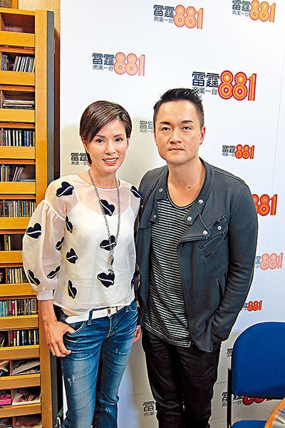 李若彤(左)自称择偶从没刻意要求什么条件