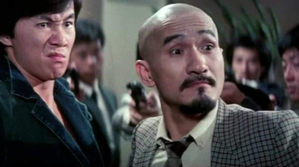 外貌似谢霆锋,未满1岁搭档许冠杰成名,娶模特老婆后退圈卖水果