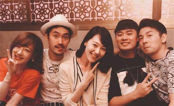 薛佳凝的好朋友都有谁