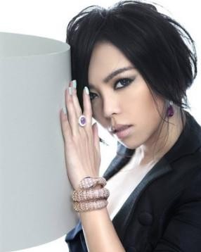 张惠妹身材发福不敢承认,小鲜肉男友让人服气