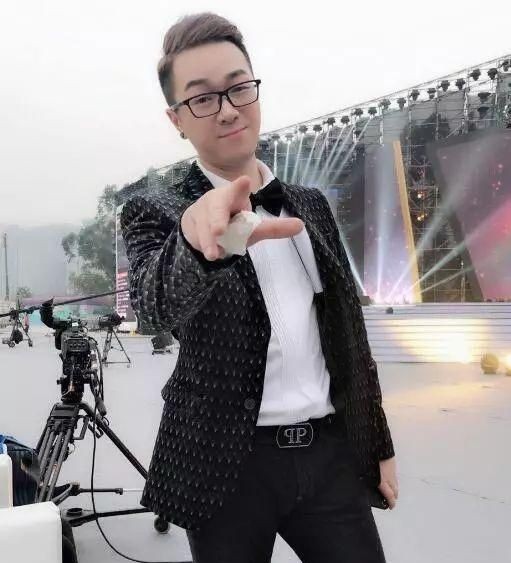 毕加索透露与文儿有“资格”买娱加,股份估值20亿,值吗?