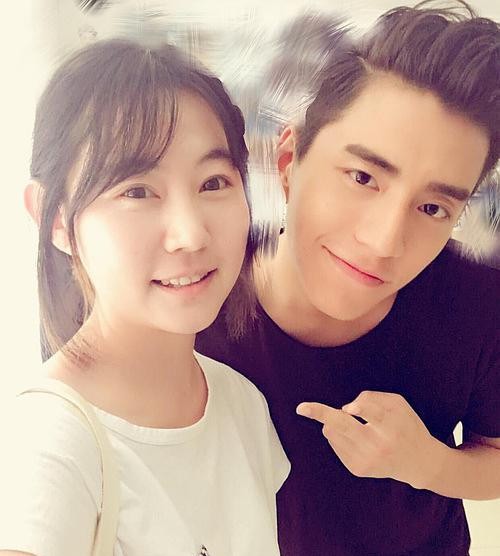 自己喜欢的明星是自己的同学 人物 第1张