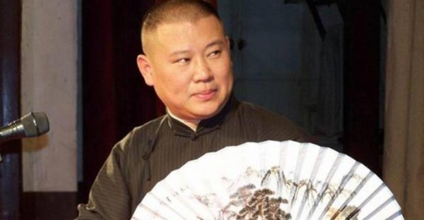 侯宝林的关门弟子:曾是姜昆的情敌,为何被主流相声界忽视?