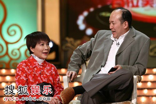 郭达、蔡明演绎小品《山花》