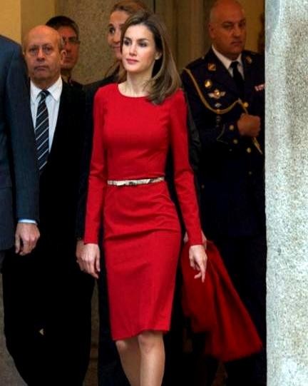 西班牙国王夫妇表面和睦，背负绿帽的费利佩，为了女儿选择不分离