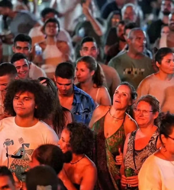 西班牙王储的男友身份揭晓！富裕家庭的学霸，几个月前与公主相恋