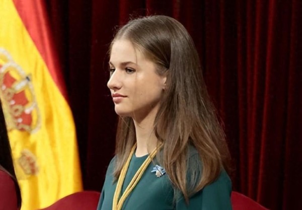 西班牙王室再曝“丑闻”！莱蒂齐亚卷入，费利佩内心需要强大