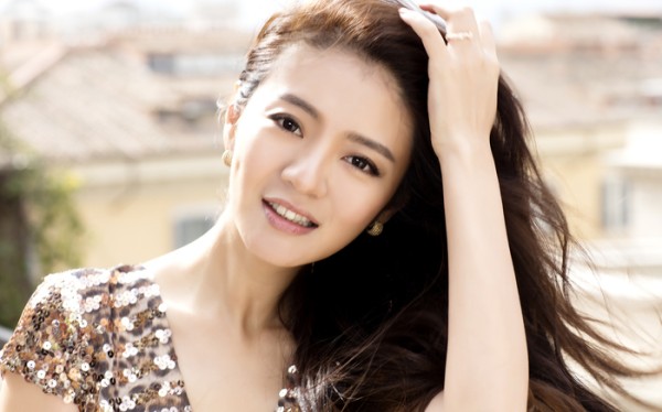 安以轩自曝夫妻生活现状,婚后幸福美满的她如今遇到了第三者?