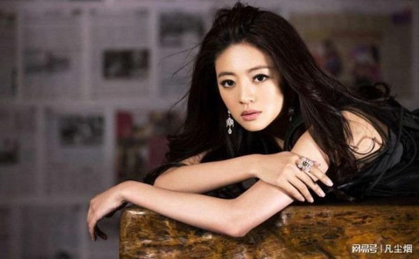 娱乐圈的虚假姐妹情,因“争抢”汪小菲,安以轩和大S反目