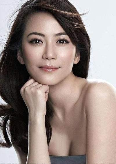 47岁女明星依旧不嫁人,被问及生理需求时,她是这样回答主持人的