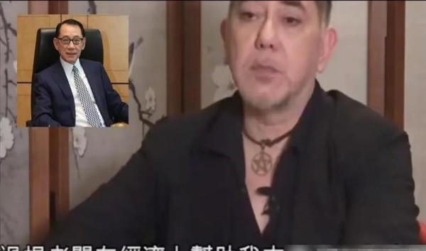 爱吃辣条:黄秋生,曾经在影坛风光无限,如今却似乎失去了往日的光彩。这位曾以精湛演技闻名的演员,因一些言论让自己陷入了尴尬的境地。演艺圈风云变幻,他的境遇令人唏嘘。
导演们对黄秋生敬而远之,不敢轻易邀请他参演作品,生怕作品无法在内地上映。昔日的辉煌角色,成了如今的珍贵回忆。他的演艺生涯如同一部跌宕起伏的电影,高潮过后的平静让人猝不及防。
黄秋生的财政状况也不容乐观。他透露,自己几乎零收入,只能靠...