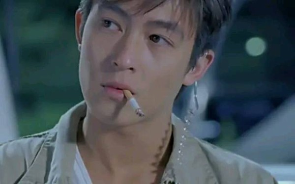 陈冠希为何从不缺钱?他父亲和爷爷的身份,你恐怕没听说过