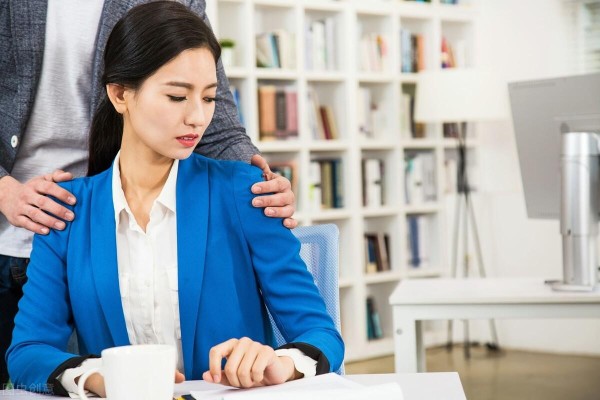 职场中跟领导最忌讳的关系是什么?谨记三点,最后一点很多人会犯