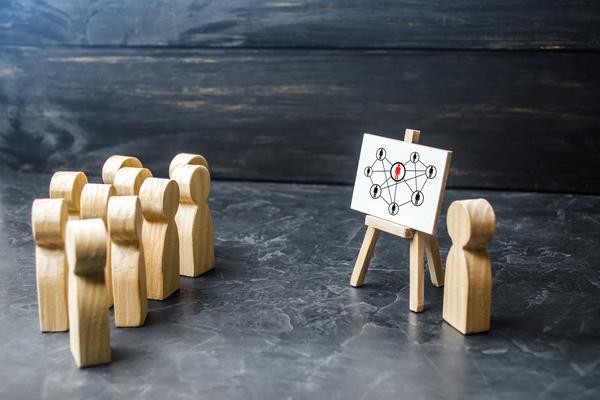 领导与员工关系风水:如何营造良好的工作氛围 图2