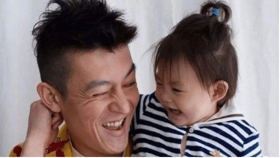 陈冠希怒怼粉丝,提起余文乐就生气,撇清和杨千嬅的好友关系!