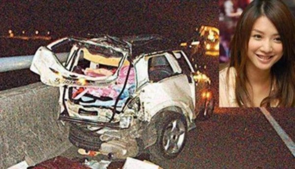 陈妍希被曝介入大S周渝民,导致两人分手,舌吻被小孩家长投诉