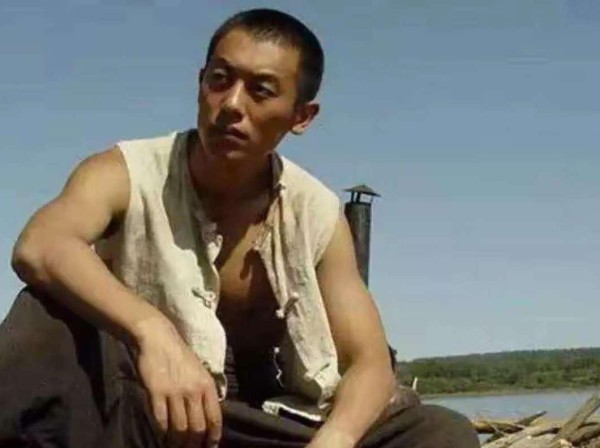 宋佳谈理想伴侣:合作过的男演员中,朱亚文最符合老公形象