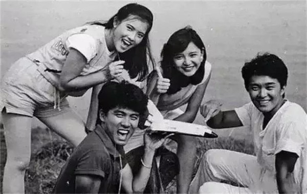 患难见真情!蓝洁瑛训练班的几位同学,曾华倩和她关系最铁