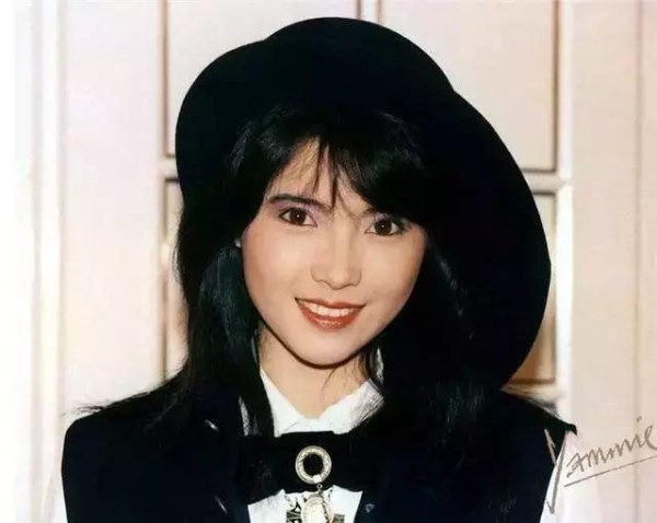 患难见真情!蓝洁瑛训练班的几位同学,曾华倩和她关系最铁