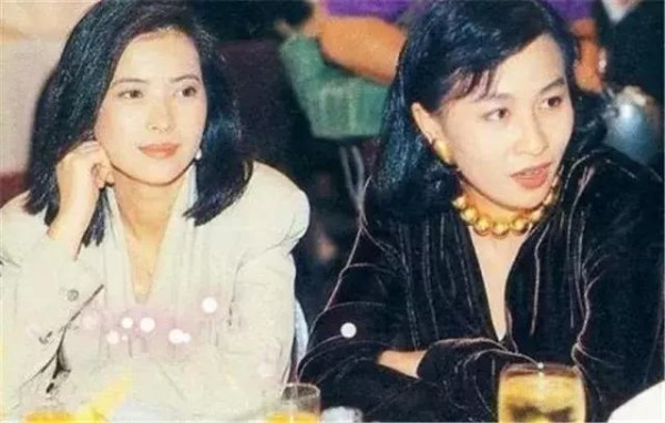 患难见真情!蓝洁瑛训练班的几位同学,曾华倩和她关系最铁