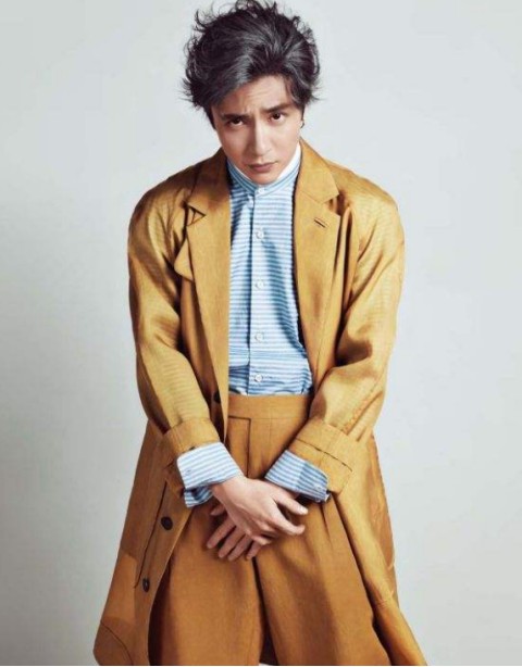 盘点娱乐圈曾经当场摔话筒走人的8大明星: 最后一位付出惨痛代价