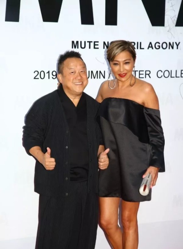 杜德伟人脉广!首次举办时装展,陈小春梁家辉曾志伟到场力挺