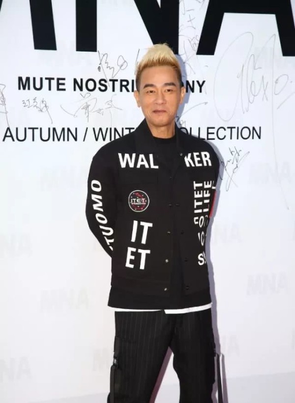 杜德伟人脉广!首次举办时装展,陈小春梁家辉曾志伟到场力挺