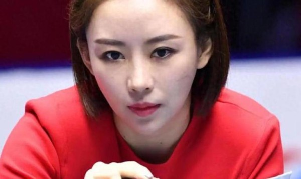 43岁潘晓婷近况揭秘:颜值身材双绝,父亲管教成婚恋“拦路虎”?