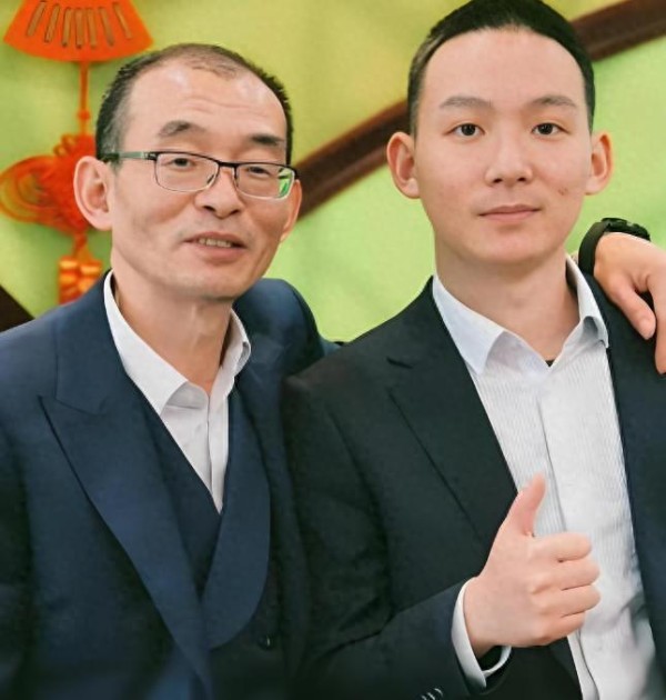 孙海洋替谢岳出头鸣不平,却遭网友吐槽,高情商回复化险为夷