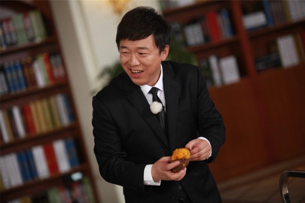 明星被说丑他们都这样回应,黄渤靠自黑化解尴尬