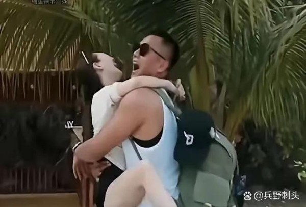 大S的初恋是黑人陈建州,俩人相识...@兵野刺头的动态