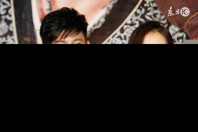 刘诗诗终于捅破妈妈强大背景,难怪出道多年无人敢惹,成龙都敬她三分