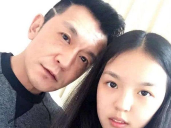 李咏离世八载,23岁爱女法图麦演戏恋情双公开