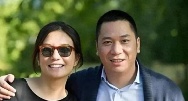 黄有龙族亲透露:赵薇与黄家人来往少,从未回过黄湖南老家