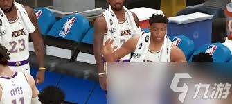 美职篮全明星中如何获取库里