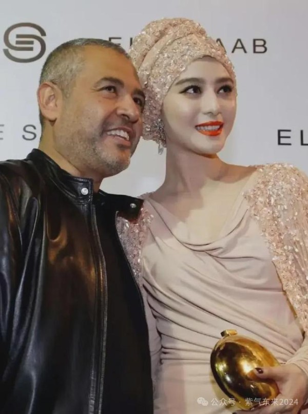 范冰冰参加迪拜活动,戴富婆头巾美出圈,轻松驾驭阿拉伯StyIe