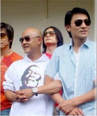 他是香港电视剧一哥,被谢霆锋连累遭封杀,如今转内地发展