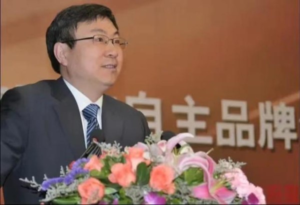 尹同跃为了奇瑞的生存,躬身服软于任正非,心甘情愿地把方向盘交给了华为-有驾